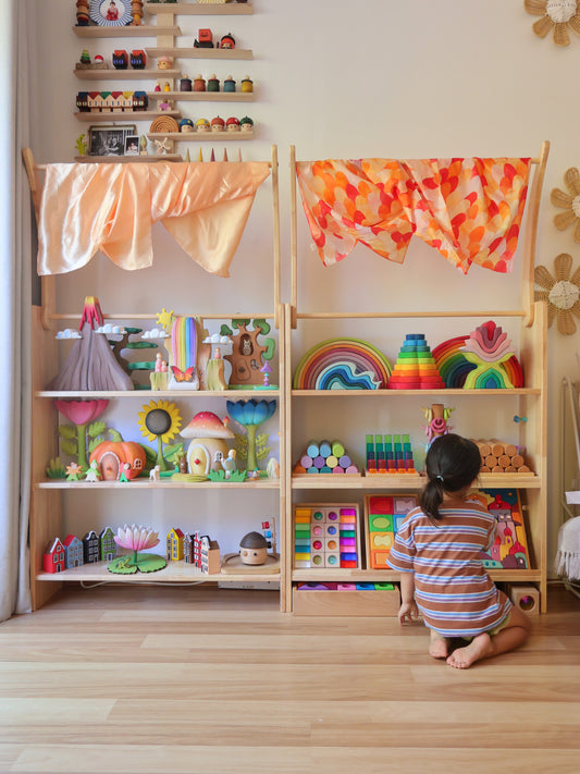 Interactive Playstand: Library & Play Station