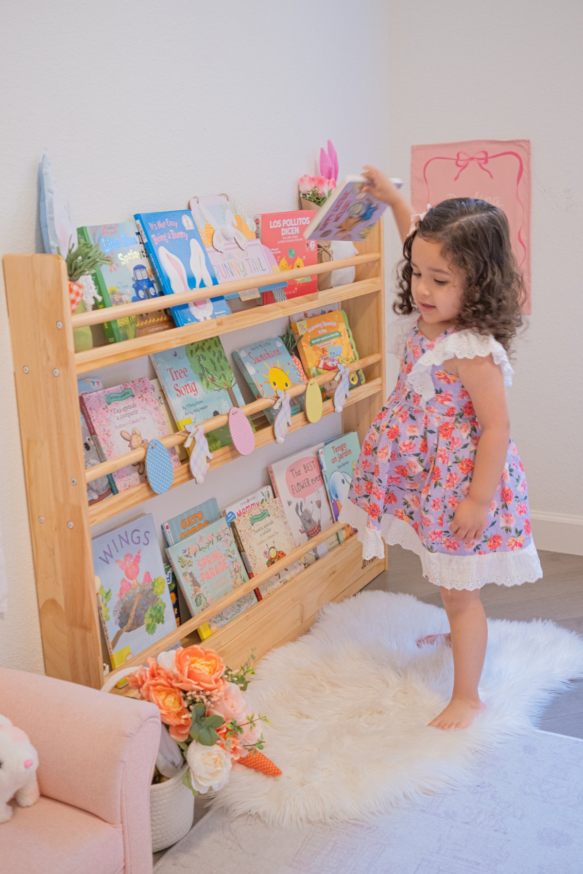 JORY 3 three-tier front-facing wall bookshelf in solid pinewood for children's books