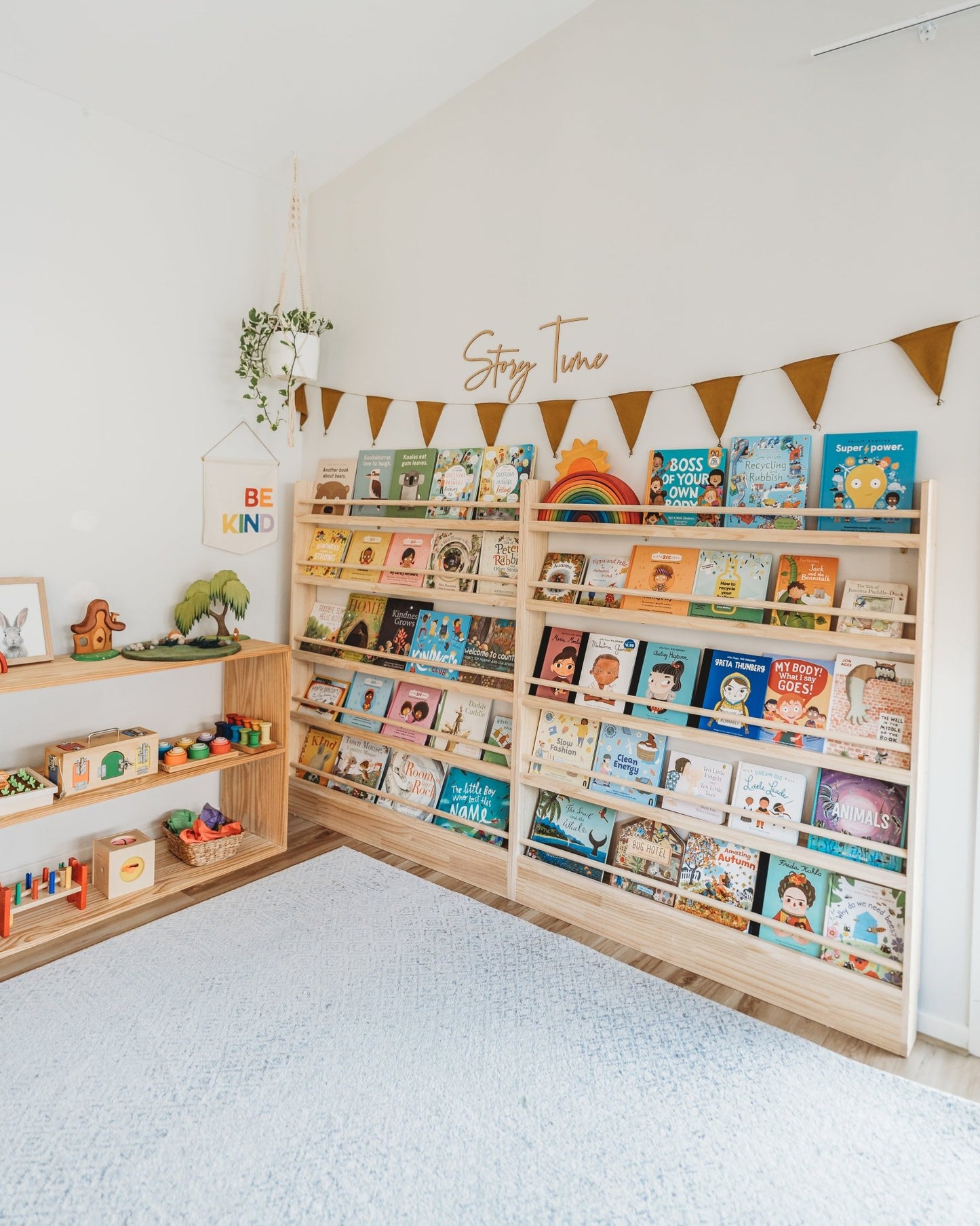 5 Tier Front Facing Bookshelf (Version 2) - Varnished SolidWood - JoyKids