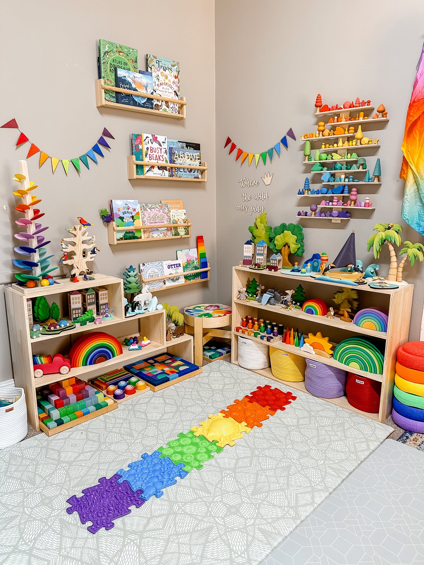 Open-ended Toy Shelf (4-tier)-- Solid HardWood