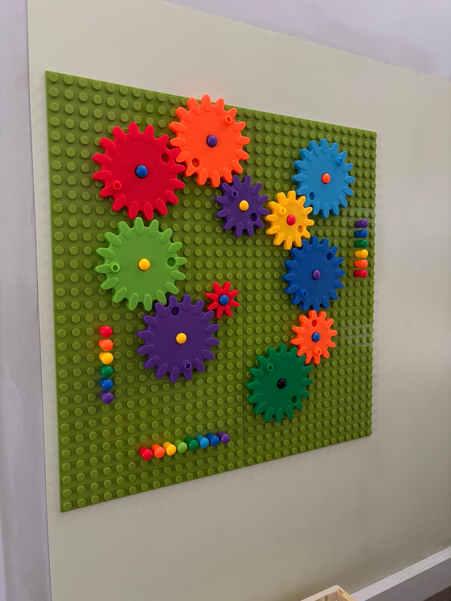 (NEW) STEM Gear & Peg Construction Set