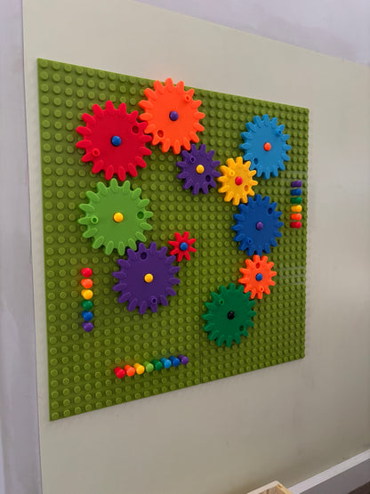 (NEW) STEM Gear & Peg Construction Set