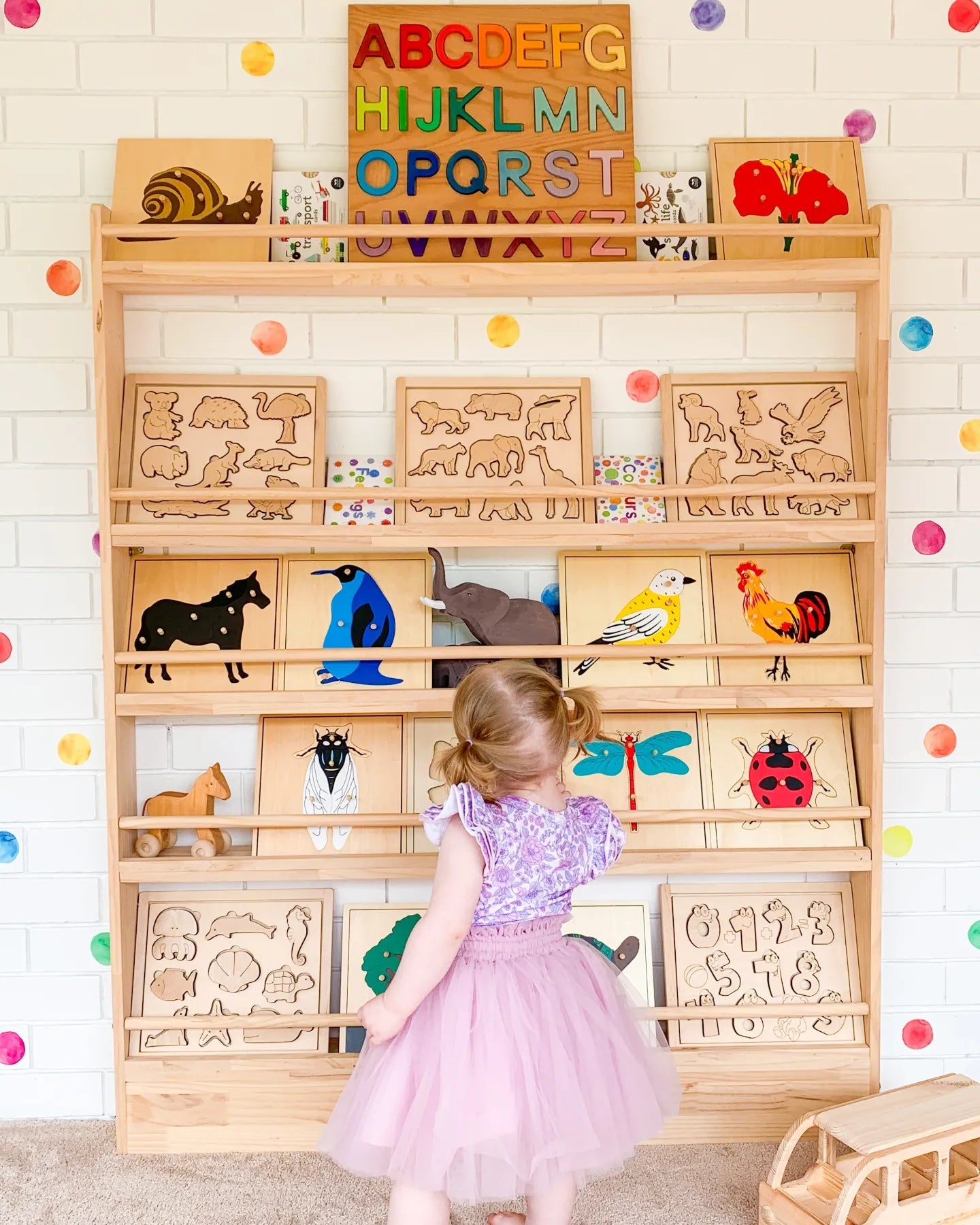 5 Tier Front Facing Bookshelf (Version 2) - Varnished SolidWood - JoyKids